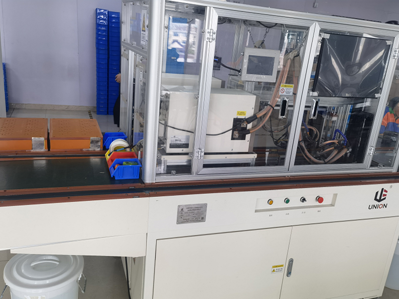 Unien double-sided spot welder